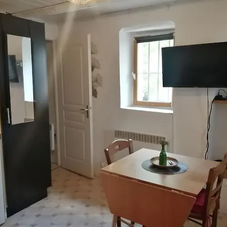 Petit Au Coeur D'uzes * Uzès